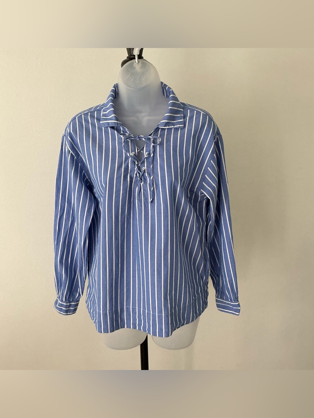 Old Navy Women’s Blue & White Striped Lace-Up Tie-Front Top – Small